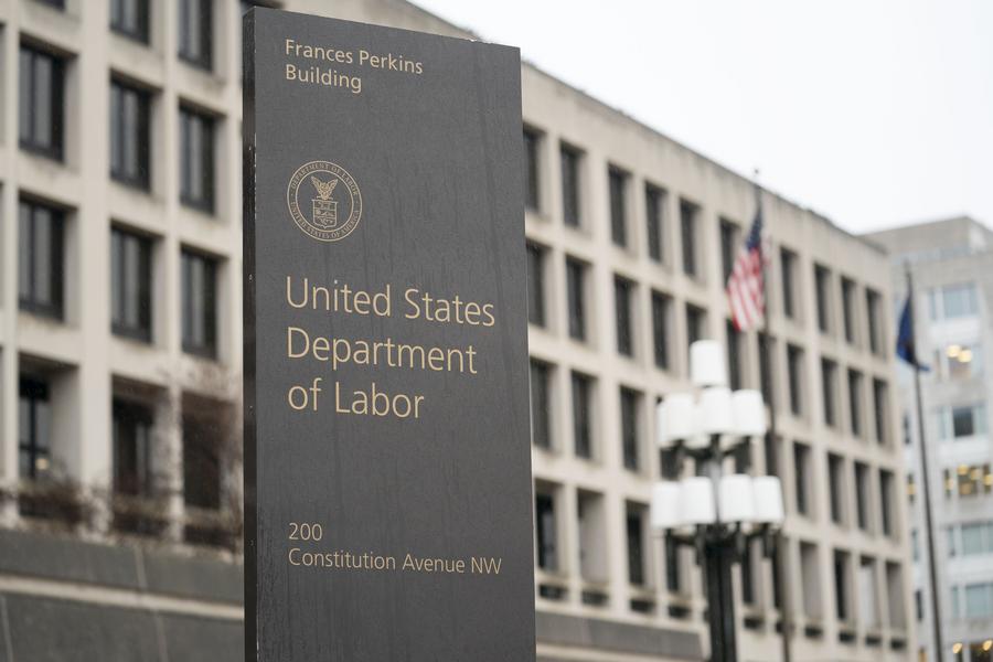 Observatório Econômico: Relatório de empregos dos EUA indica enfraquecimento do mercado de trabalho, dizem especialistas