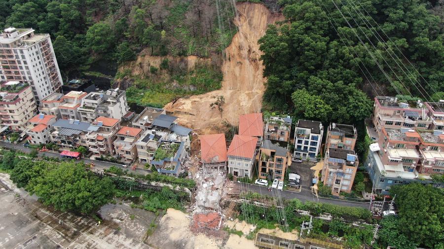 Deslizamento de terra deixa sete mortos em Guangzhou da China