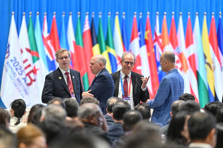 10 anos do AIIB – fortalecendo o multilateralismo para o desenvolvimento global