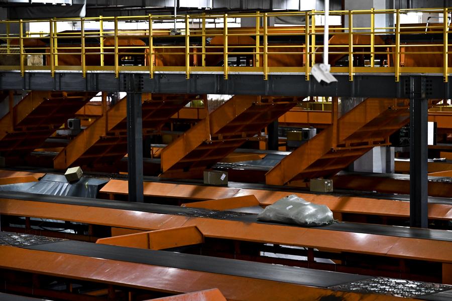 Setor de entrega expressa da China mantém forte crescimento nos primeiros 7 meses