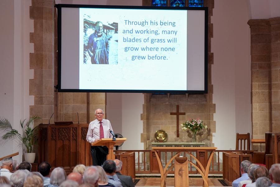 Destaque: Em memória de George Hogg, heroico jornalista britânico que apoiou os chineses na Segunda Guerra Mundial