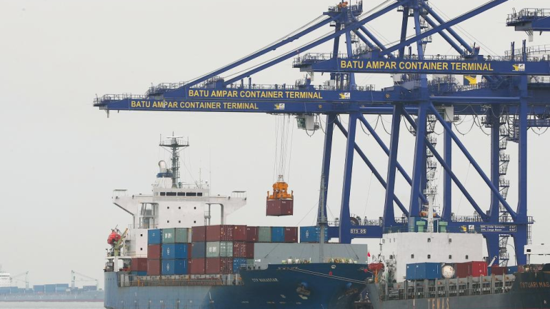 Destaque: Nova rota marítima renova impulso comercial entre China e Indonésia