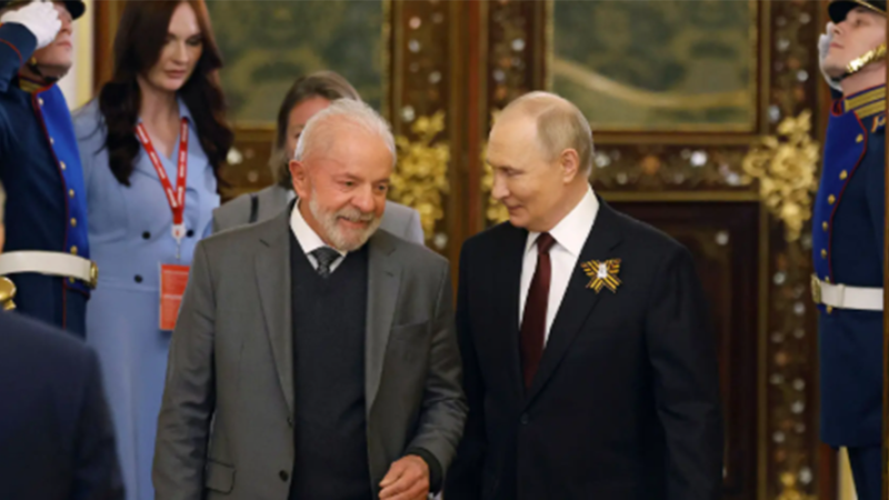 Putin conversa com Lula da Silva sobre temas discutidos com Trump no Alasca