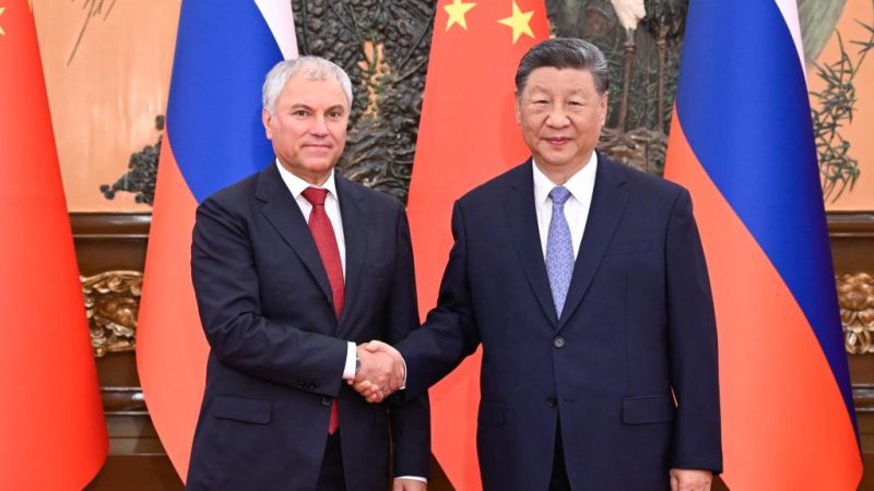 Xi se encontra com presidente da Duma Estatal russa