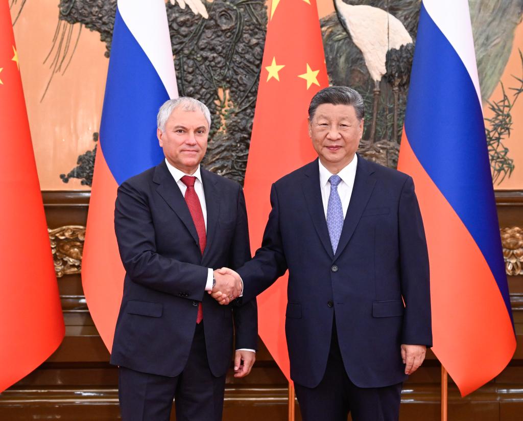 Xi se encontra com presidente da Duma Estatal russa
