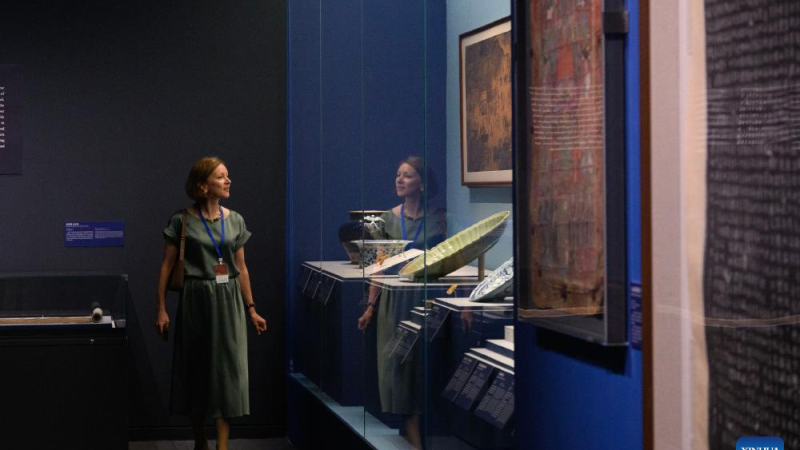 Inaugurada exposição colaborativa sobre o patrimônio cultural dos países da OCS em Pequim