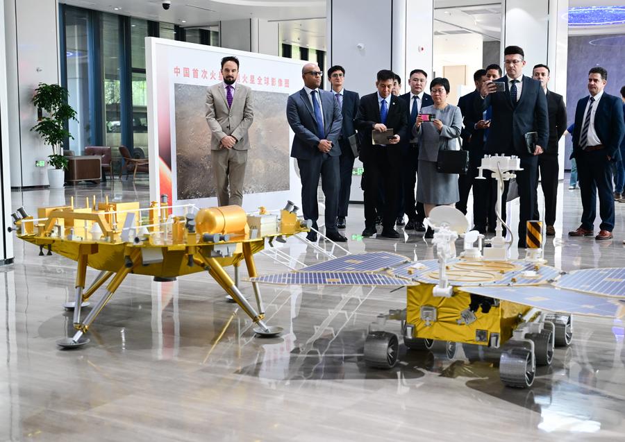 Conferência espacial na China revela tendências futuras da economia do espaço profundo