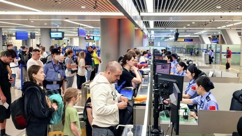 Alfândega simplificada impulsiona vendas nas lojas de reembolso de impostos de Shanghai