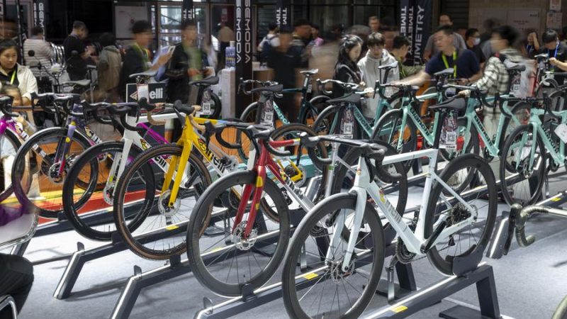 Posse de bicicletas e scooters elétricas da China aumenta ajudando a reduzir emissões de carbono