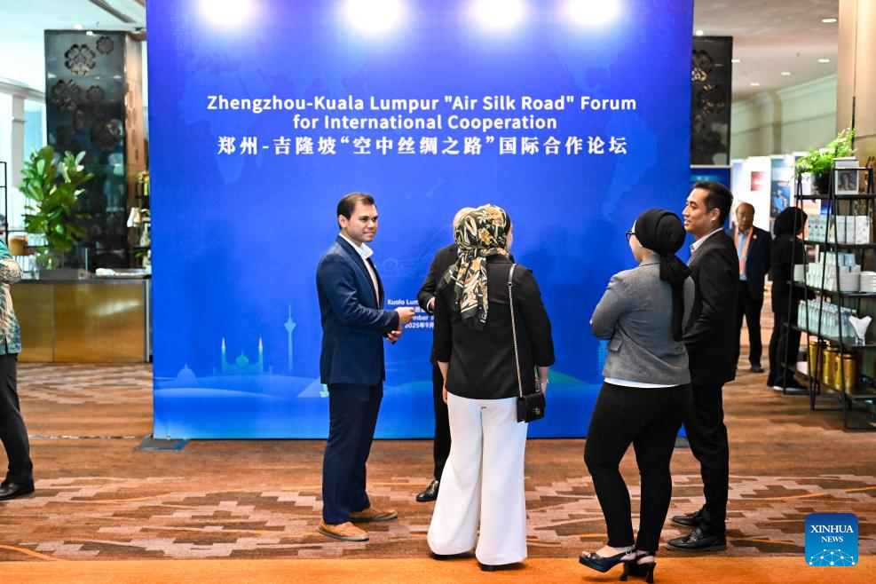 Parceria “Rota Aérea da Seda” entre China e Malásia fortalece integração regional