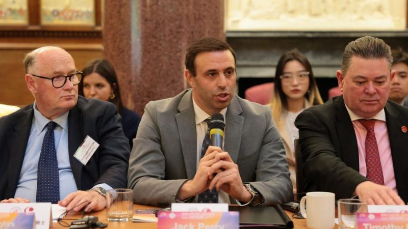 Observatório Econômico: Empreendedores britânicos observam importância econômica da China