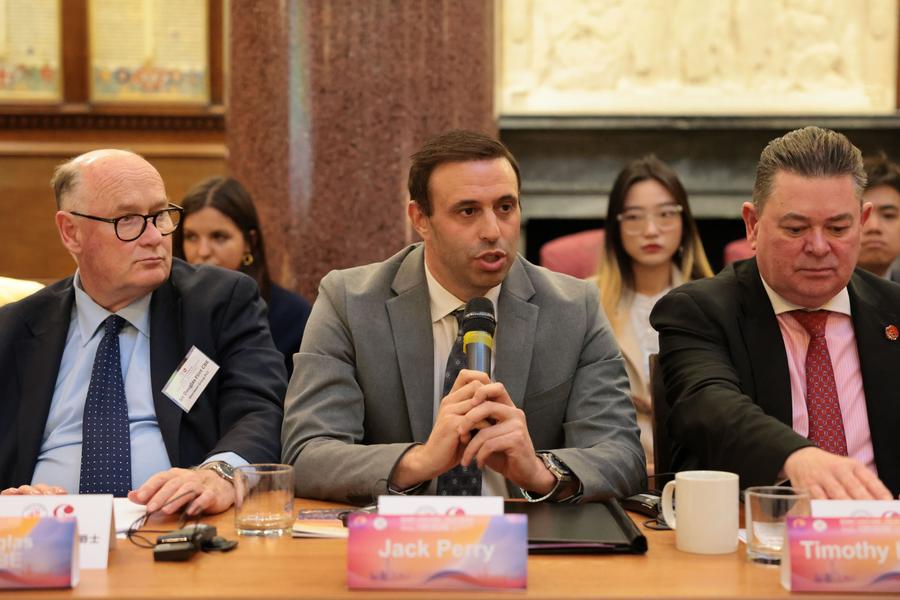 Observatório Econômico: Empreendedores britânicos observam importância econômica da China