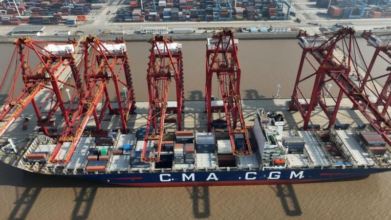 Porto no leste da China lança primeira rota de navegação pelo Ártico para a Europa