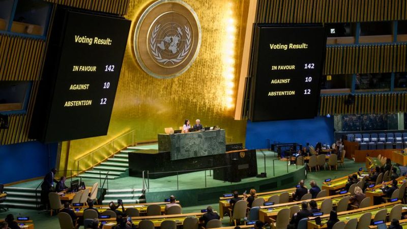 Onda de nações ocidentais reconhece o Estado Palestino, em forte ruptura com os EUA