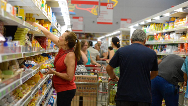 Mercado financeiro brasileiro reduz previsão de inflação para 4,85% em 2025