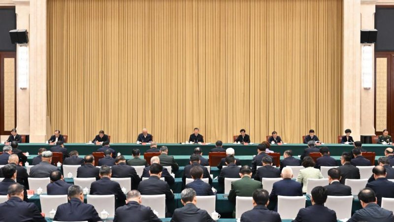 Xi enfatiza construção de Xinjiang moderna socialista