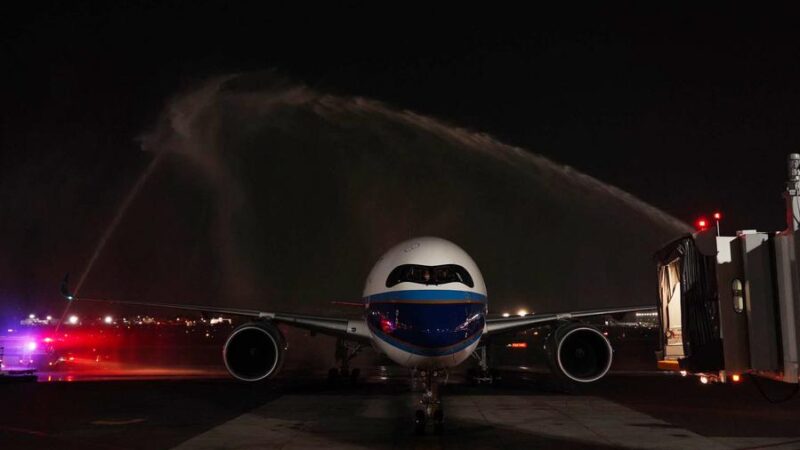 Mais longa rota aérea internacional de passageiros da China que liga Shenzhen e Cidade do México lida com 50.000 viagens por passageiros