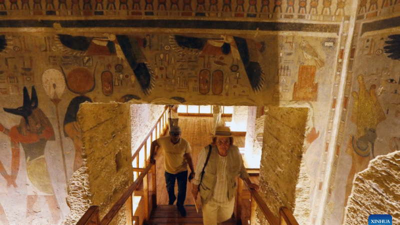 Egito abre túmulo do faraó Amenhotep III para visitantes após 20 anos de restauração
