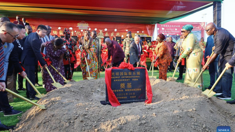 Empresa chinesa inicia construção de parque de diversões em Gana