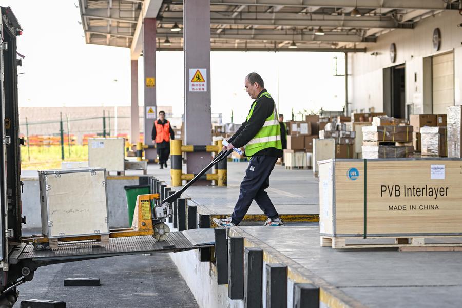 Beijing busca dois grandes marcos para o transporte aéreo até 2030