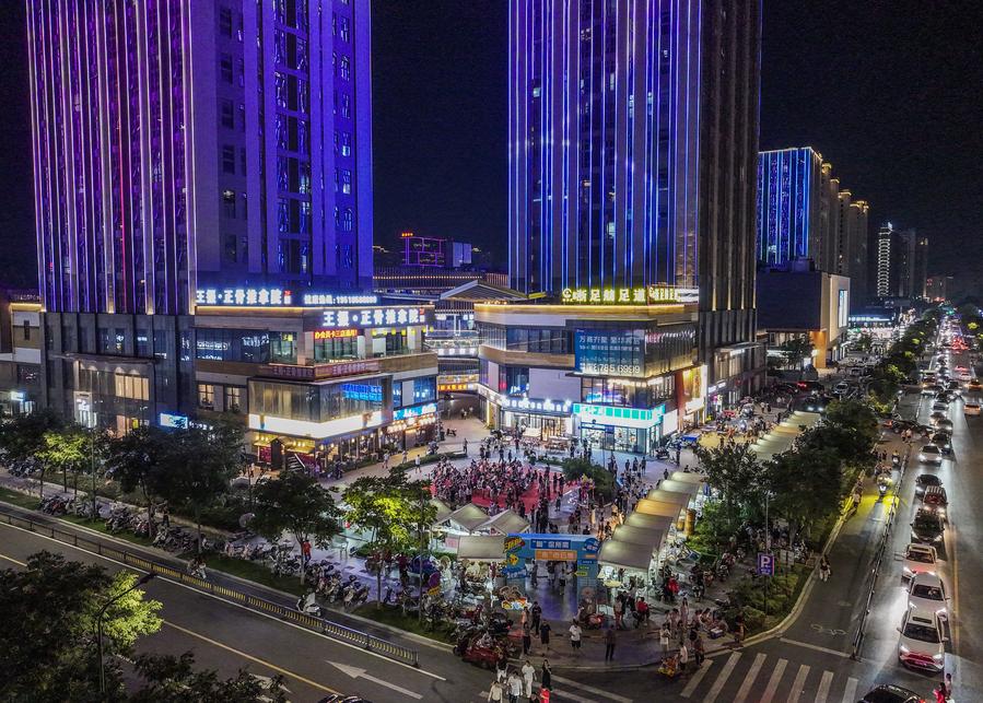 Produção de serviços da China cresce 5,4% nos primeiros três trimestres