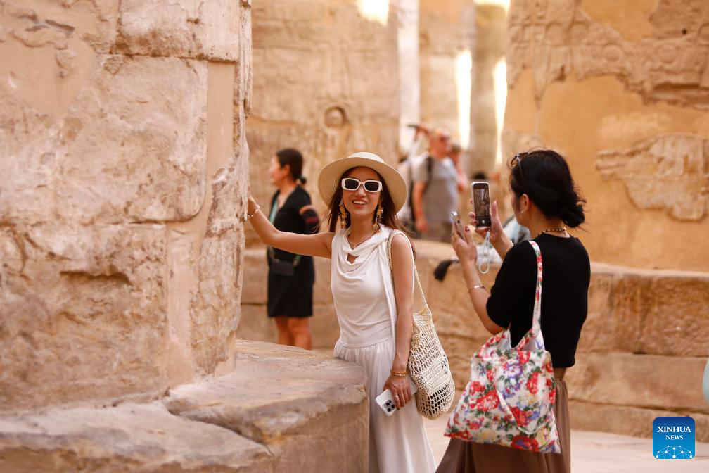Turistas chineses ajudam a impulsionar retomada do turismo de inverno em Luxor, Egito