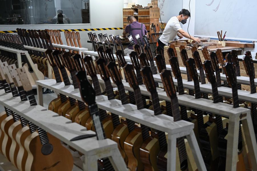 Observatório Econômico: China fortalece sua posição na indústria de instrumentos musicais