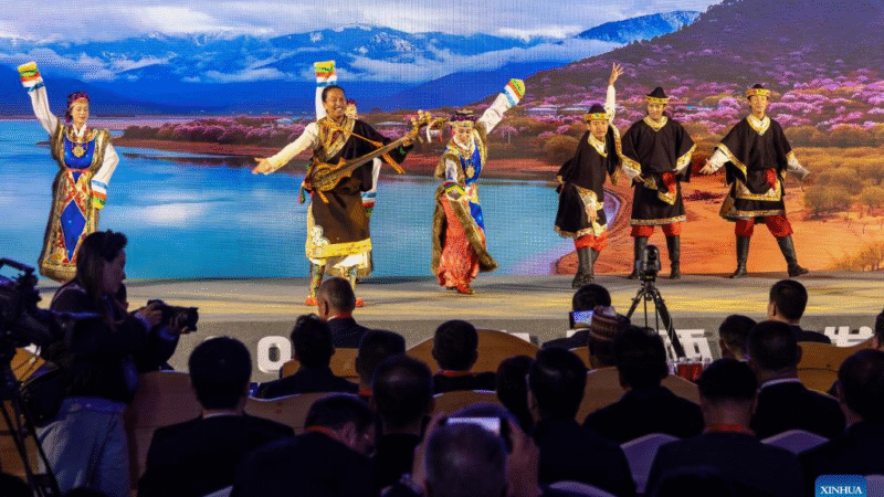 Fórum global explora modernização de Xizang
