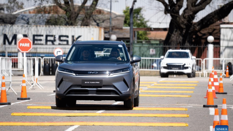 Carros elétricos do fabricante chinês BYD chegam à Argentina com tecnologia de ponta
