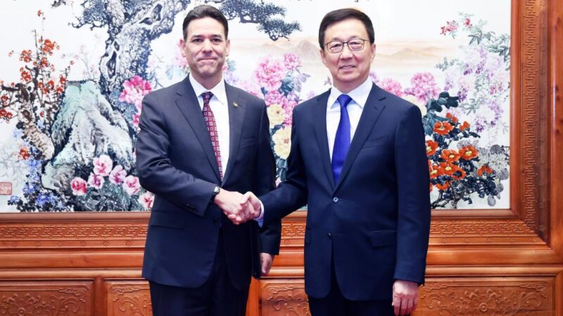 Vice-presidente chinês reúne-se com presidente do Senado do estado de Oregon