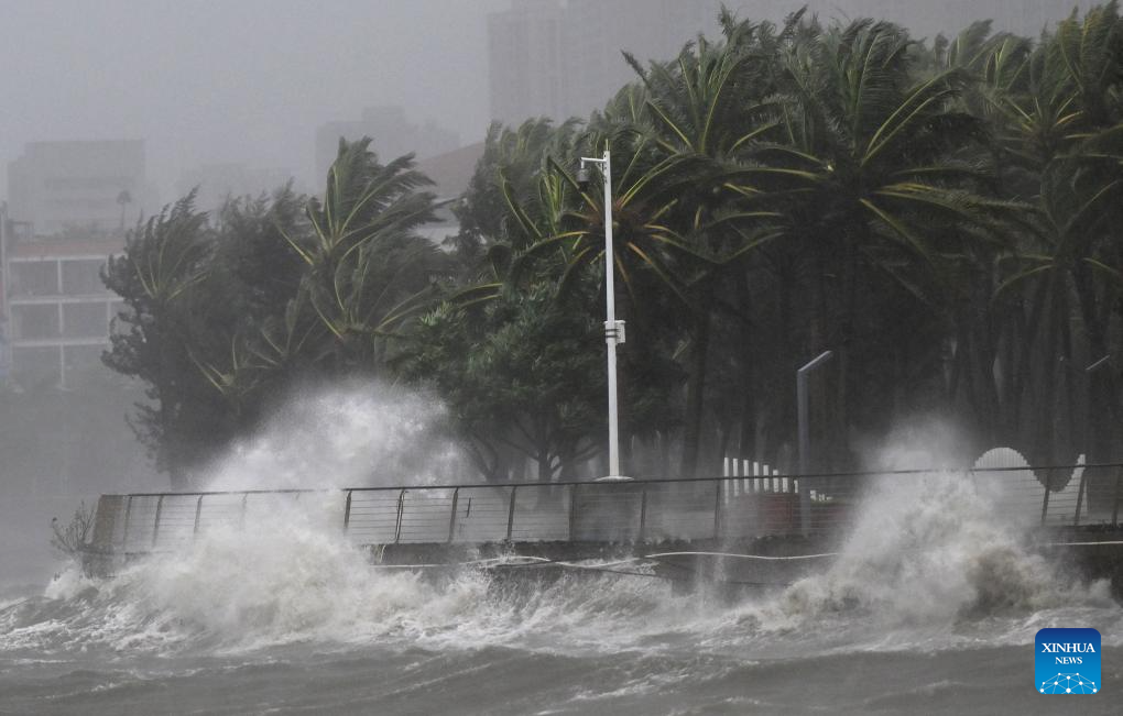 Tufão Matmo provoca evacuações em massa no sul da China
