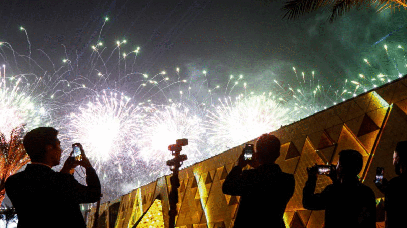 Egito inaugura, em grande cerimônia, o maior museu do mundo dedicado a uma única civilização