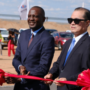 Rodovia construída com auxílio da China é oficialmente inaugurada na Namíbia, impulsionando a conectividade regional