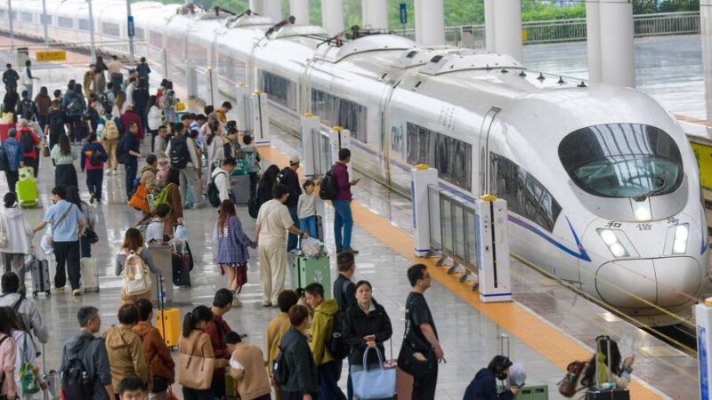 China registra número recorde de viagens ferroviárias de passageiros entre janeiro e outubro