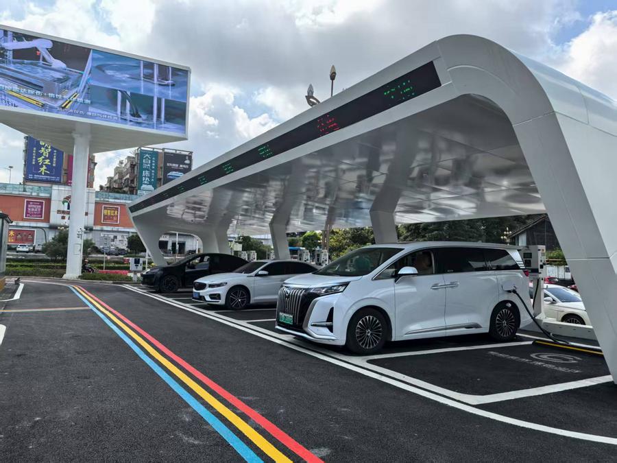 Infraestrutura de carregamento de veículos elétricos da China registra impulso de crescimento