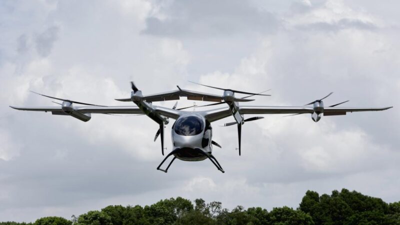 Província montanhosa chinesa de Guizhou planeja lançar rota logística regular de drones de baixa altitude