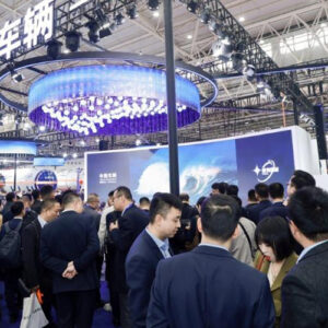 Feira Internacional de Veículos Comerciais da China é inaugurada em Wuhan, com participação da delegação brasileira