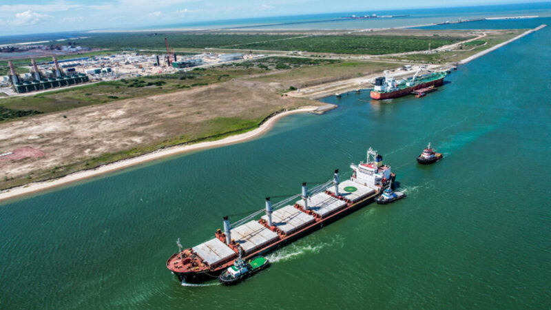 Brasil lança programa de descarbonização para cumprir imposto global sobre emissões do transporte marítimo