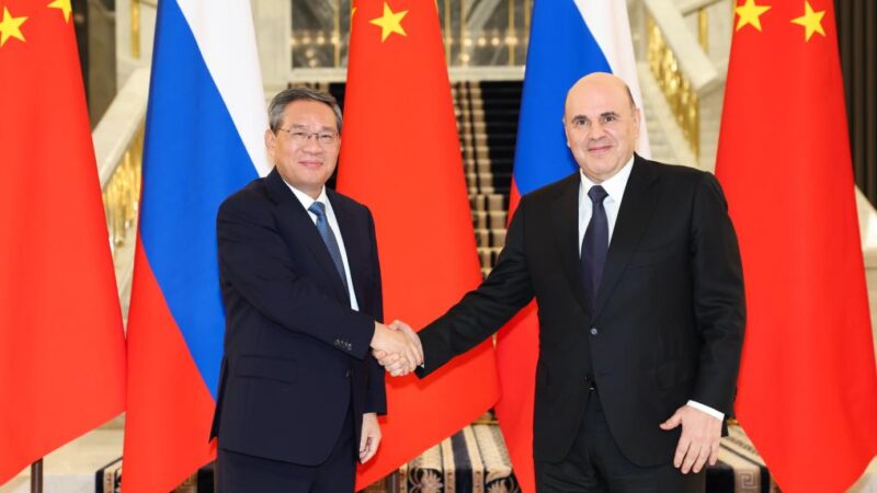Premiê chinês promete cooperação mais estreita com Rússia em investimento, energia e agricultura