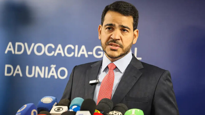 Lula nomeia advogado do governo como novo ministro do Supremo Tribunal Federal