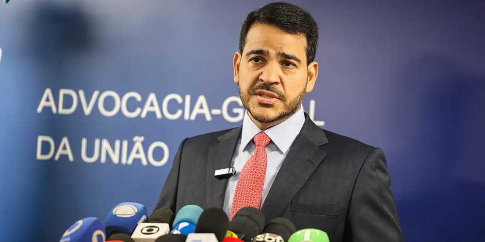 Lula nomeia advogado do governo como novo ministro do Supremo Tribunal Federal