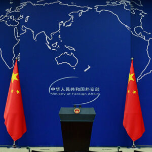 China espera que EUA protejam conjuntamente concorrência justa nos setores marítimo e de construção naval, diz porta-voz