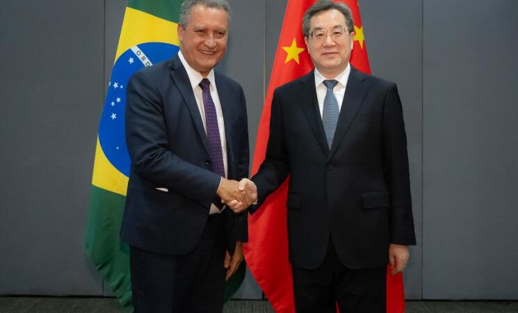 Vice-premiê chinês pede aprofundamento da comunidade China-Brasil com um futuro compartilhado